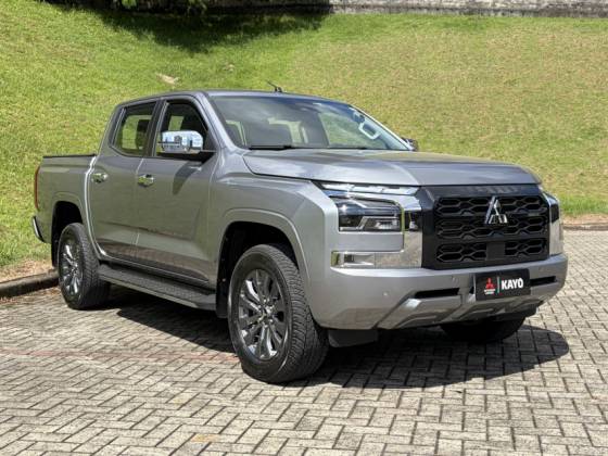 MITSUBISHI TRITON 2.4 BITURBO DIESEL CD HPE-S 4X4 AUTOMÁTICO